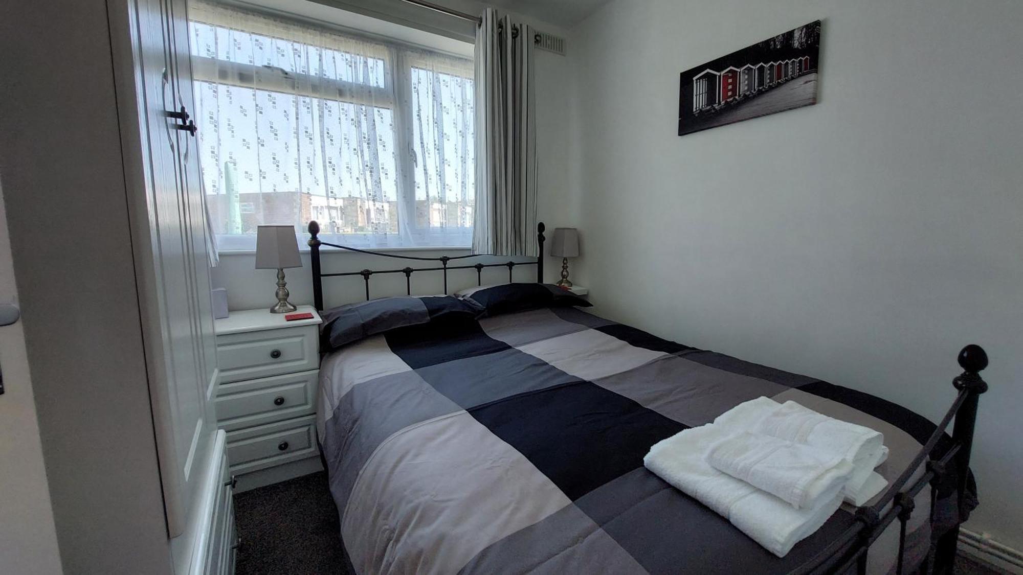 Sunny View, 87 Brambles Chine Villa เฟรชวอเตอร์ ภายนอก รูปภาพ